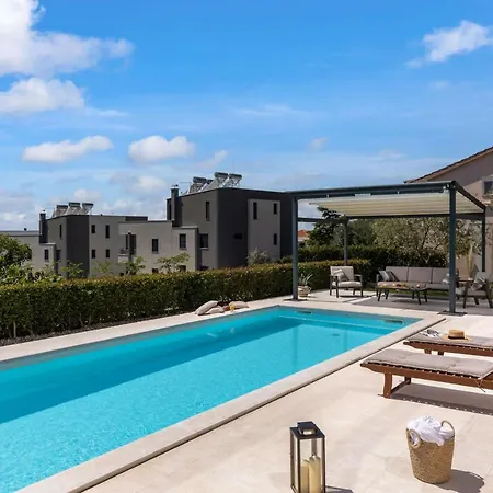 Beautiful Milagros Villa Zára
